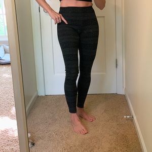 Hollister yoga pants with a fun design